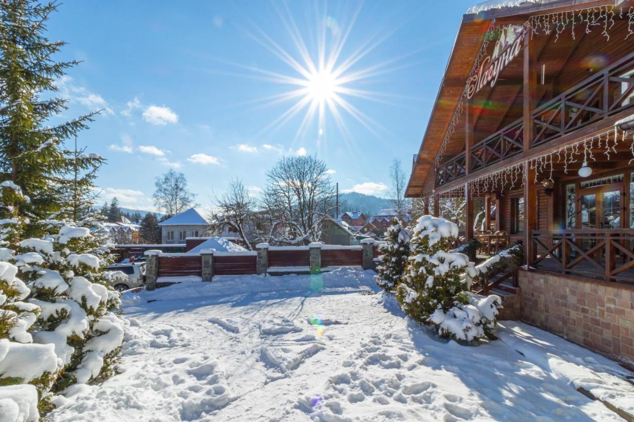 Laguna スラブスク エクステリア 写真